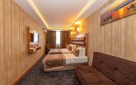 Regno Hotel